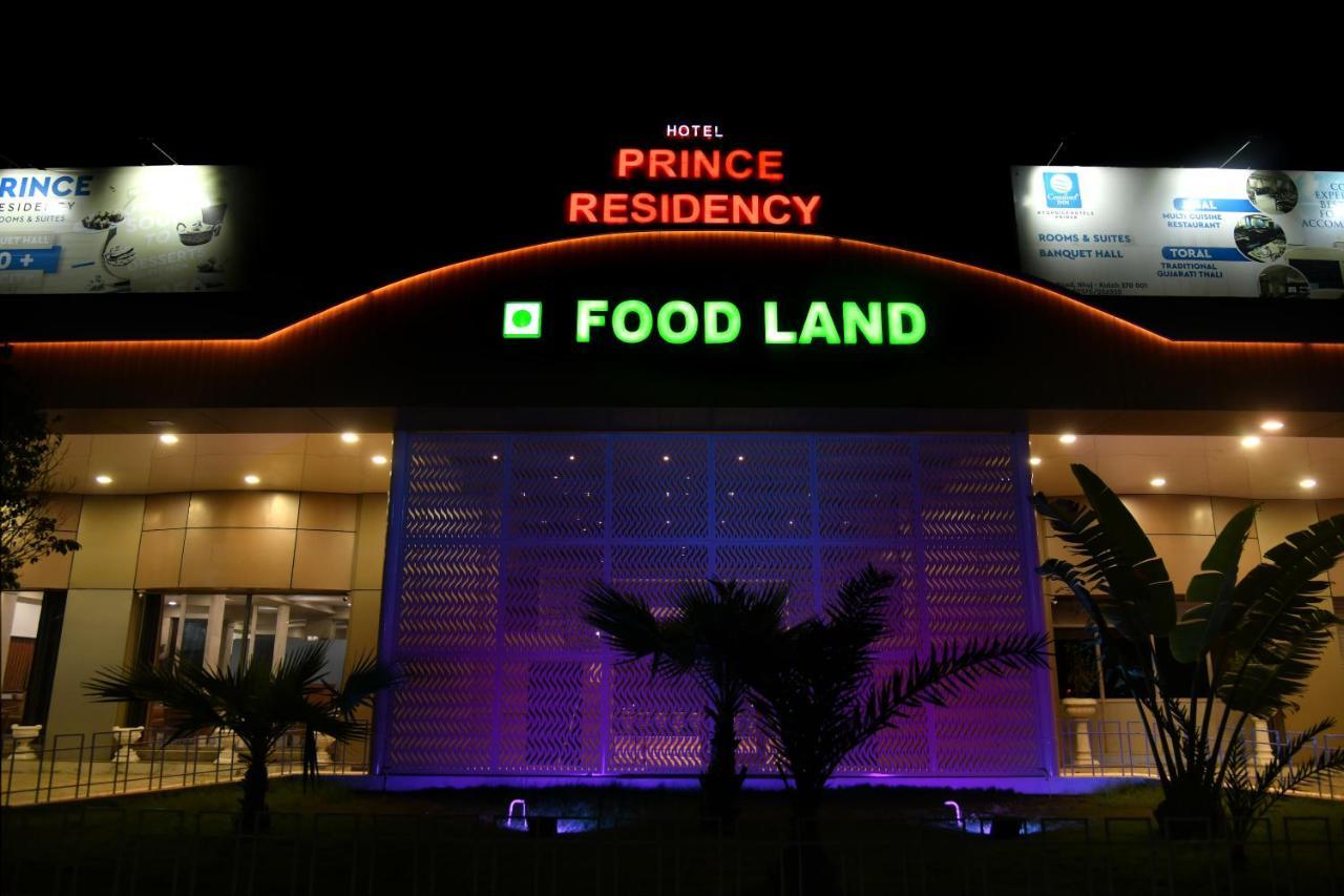 Hotel Prince Residency Bhuj Esterno foto