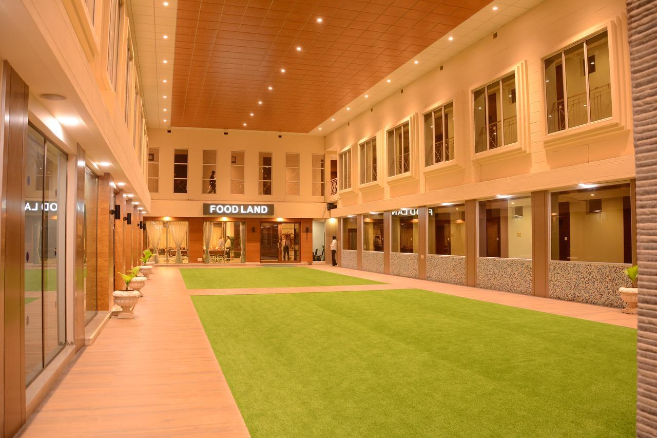 Hotel Prince Residency Bhuj Esterno foto
